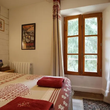 לינה וארוחת בוקר Chez Bernard Et Marie 3*